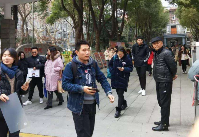 “任艺飞2020全新单曲《FLOAT 飘》整个网络上线”