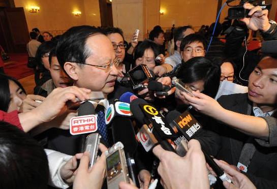 “《长相守》开播全能偶像李星辰本色出演小可爱素辉被赞搞笑担当”