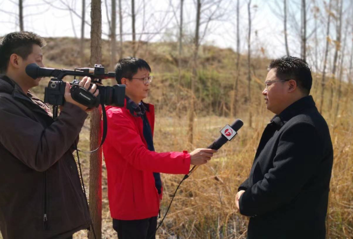 “《我不能恋爱的女朋友》今日开播 许魏洲高甜追爱乔欣”